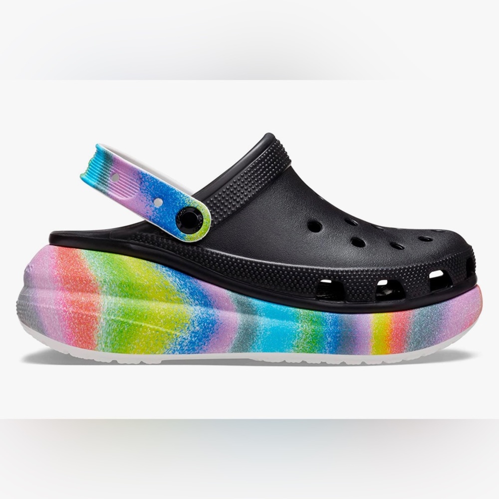SOLD !   Crocs crush platforms